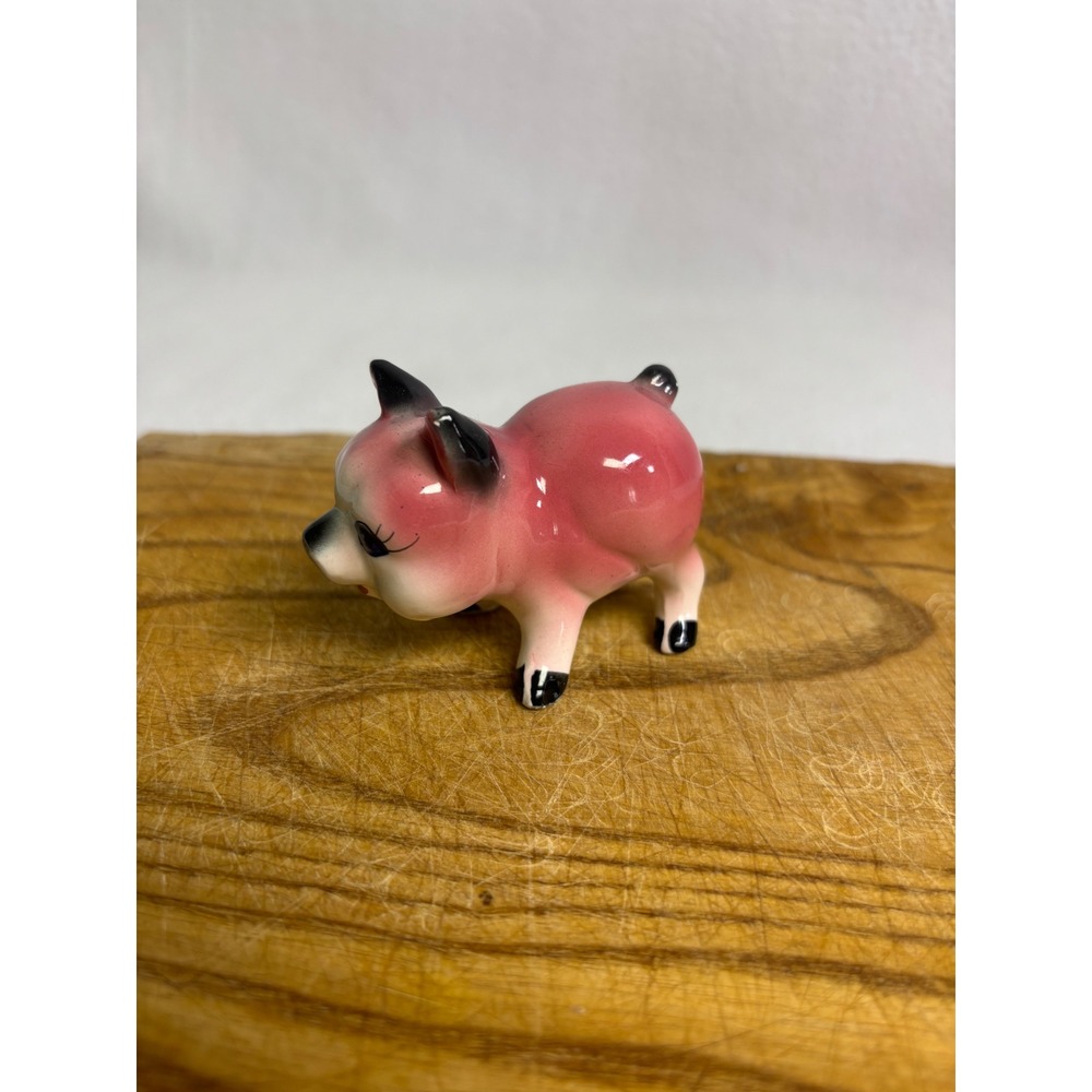 Vintage Kitsch Pink Ceramic Pig Miniature Shaker Figurine Farmhouse Novelty